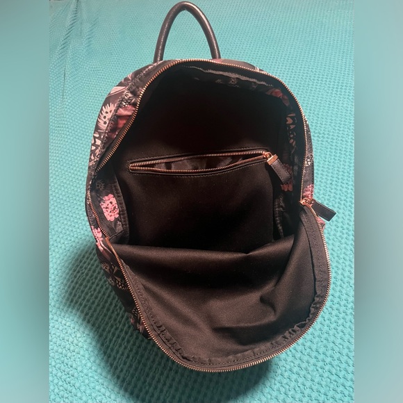 Dynamic Butterfly Print Backpack
Ted Baker London - Picture 7 of 8